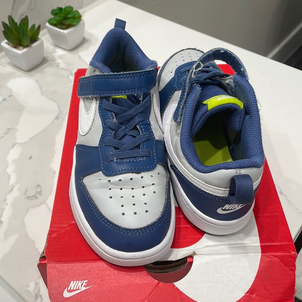 Nike Court Borough Low Grey, White, Mystic Navy size 2Y